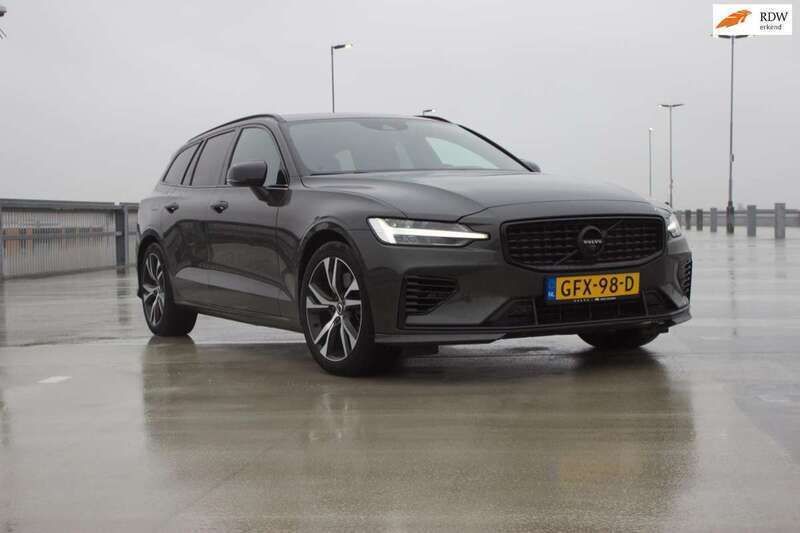 Grijs Gebruikt 2022 Volvo V60 R-Design Stationwagen | € 37.800 (Super prijs) - Afbeelding 1/4