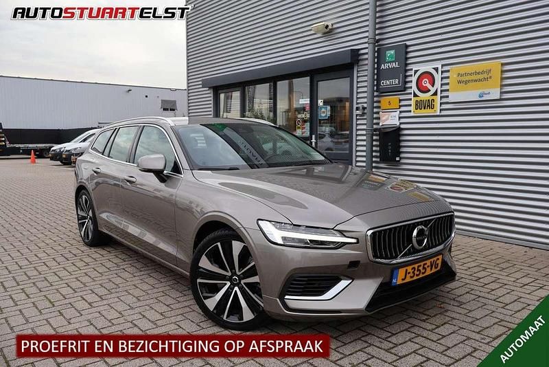 Grijs, metallic lak Gebruikt 2020 Volvo V60 Business Edition Stationwagen | € 29.500 (Eerlijke prijs) - Afbeelding 1/4