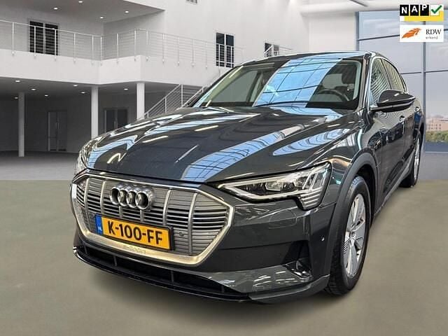 Grijs Gebruikt 2020 Audi e-tron Sportback Comfort SUV | € 21.900 (Super prijs) - Afbeelding 1/4