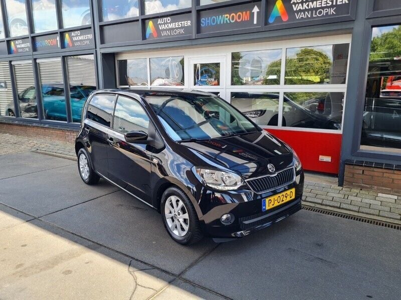Zwart Gebruikt 2017 Skoda Citigo Ambition Hatchback | € 8.490 (Eerlijke prijs) - Afbeelding 1/4