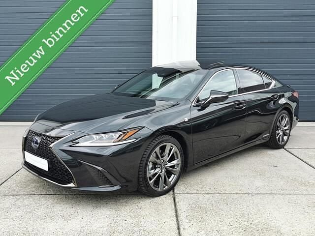Zwart Gebruikt 2021 Lexus ES300H Sport Line Sedan | € 34.999 - Afbeelding 1/4