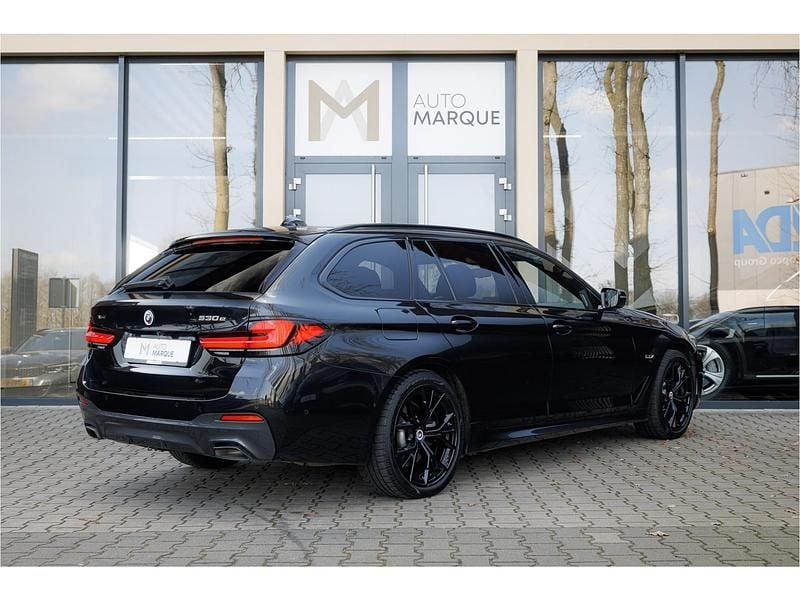 Occasion BMW 530 Executive 184 PK (135 kW) 2022 Zwart Stationwagen