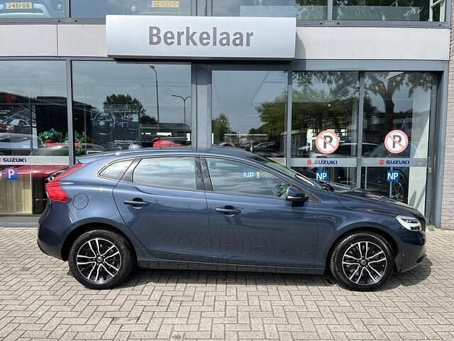 Occasion Volvo V40 123 PK (90 kW) 2020 Blauw Stationwagen