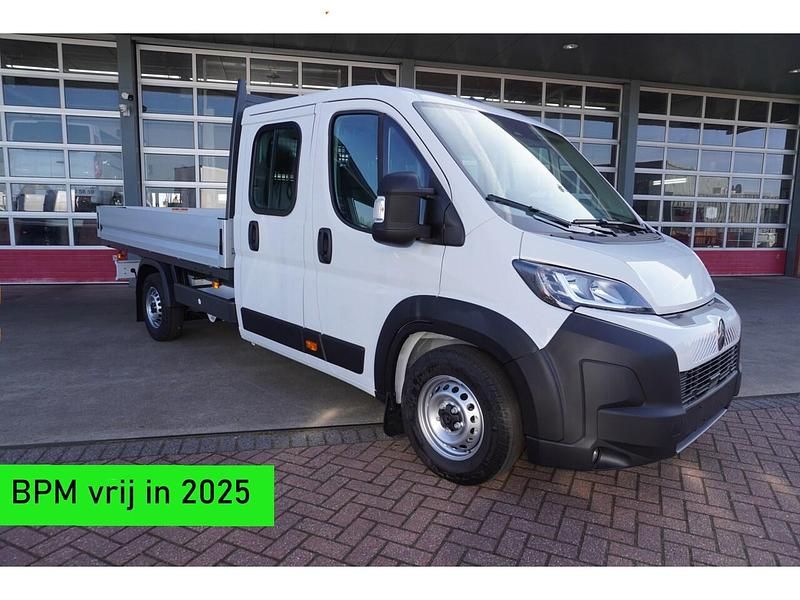 Wit Gebruikt 2024 Citroën Jumper MPV | € 34.950 - Afbeelding 1/4