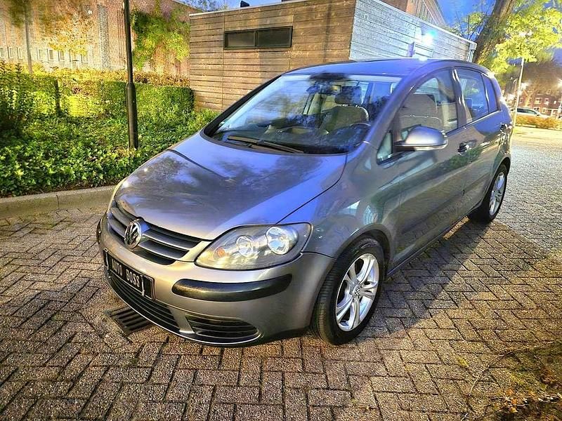 Grijs Gebruikt 2006 VW Golf Plus Comfortline MPV | € 2.300 (Eerlijke prijs) - Afbeelding 1/4