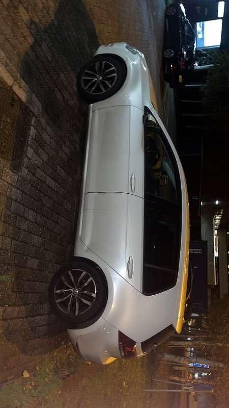 Gebruikt 2013 VW Golf VII Highline Hatchback | € 5.500 (Super prijs) - Afbeelding 1/4