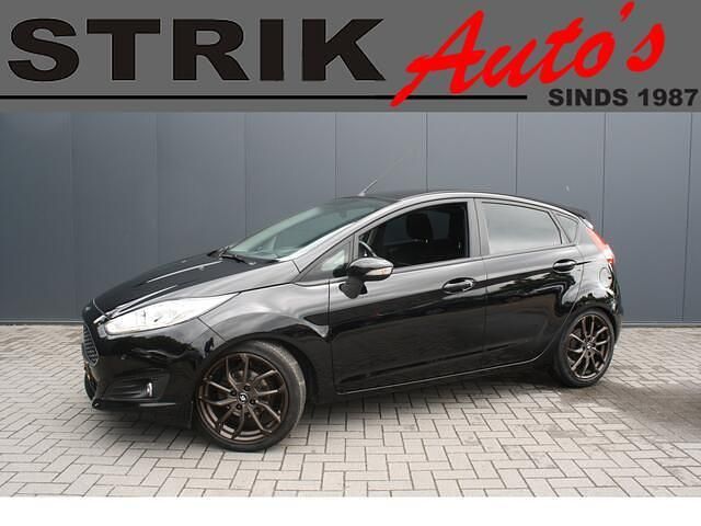 Zwart Gebruikt 2017 Ford Fiesta Style Hatchback | € 8.888 (Eerlijke prijs) - Afbeelding 1/4