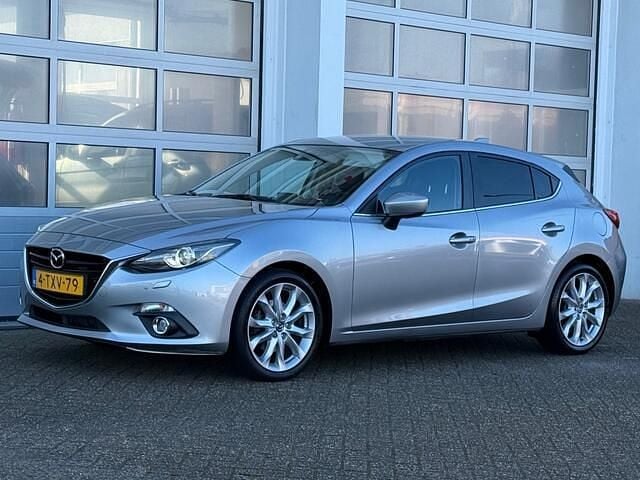 Occasion Mazda 3 120 PK (88 kW) 2014 Grijs (metallic) Hatchback