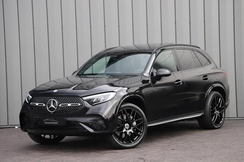 Zwart Gebruikt 2024 Mercedes GLC400d AMG SUV | € 74.500 (Eerlijke prijs) - Afbeelding 1/4