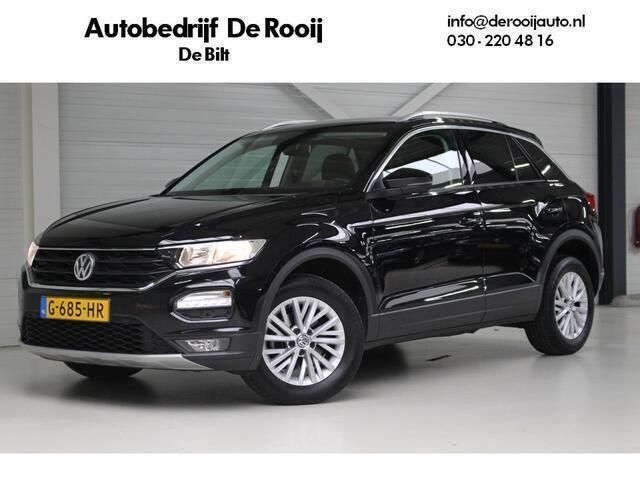Zwart Gebruikt 2019 VW T-Roc Business SUV | € 23.500 (Goede deal) - Afbeelding 1/4