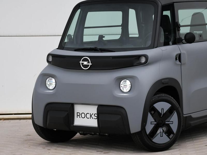 Nieuw Opel Rocks-e Rocks 2025 Grijs Hatchback