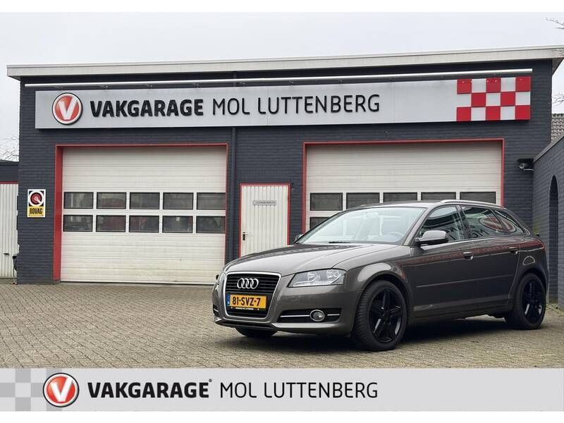 Grijs Gebruikt 2012 Audi A3 Attraction Hatchback | € 8.999 (Eerlijke prijs) - Afbeelding 1/4