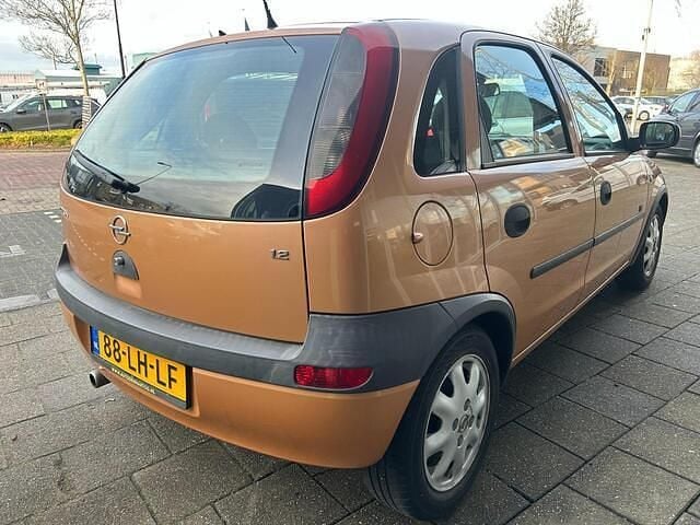 Occasion Opel Corsa Njoy 75 PK (55 kW) 2003 Geel Hatchback