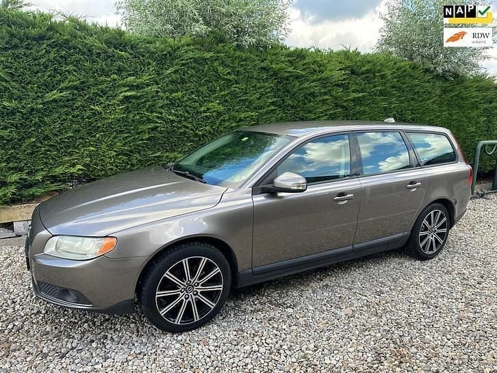 Gebruikt 2007 Volvo V70 Stationwagen | € 3.995 (Goede deal) - Afbeelding 1/4
