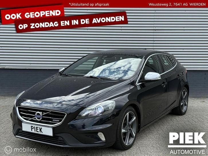 Zwart Occasion 2013 Volvo V40 R-Design Stationwagen | € 7.999 (Eerlijke prijs) - Afbeelding 1/3