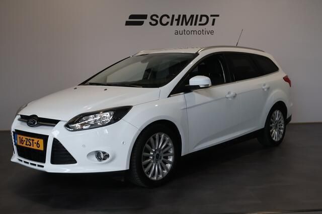 Wit Gebruikt 2013 Ford Focus Titanium Stationwagen | € 7.995 (Duur) - Afbeelding 1/4