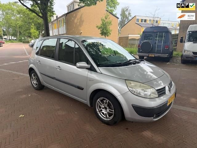 Grijs Gebruikt 2006 Renault Scénic II MPV | € 1.499 (Eerlijke prijs) - Afbeelding 1/4