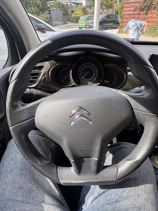 Occasion Citroën C3 SELECTION 73 PK (53 kW) 2012 Sedan