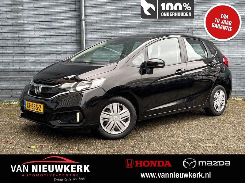Zwart Gebruikt 2019 Honda Jazz Trend Hatchback | € 14.900 (Goede deal) - Afbeelding 1/4