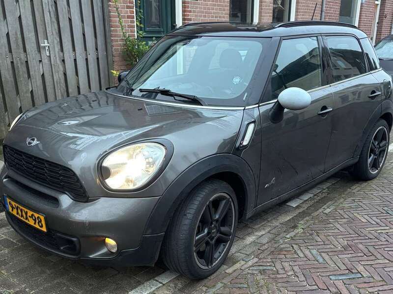 Grijs Gebruikt 2011 Mini Countryman SUV | € 5.000 (Goede deal) - Afbeelding 1/4