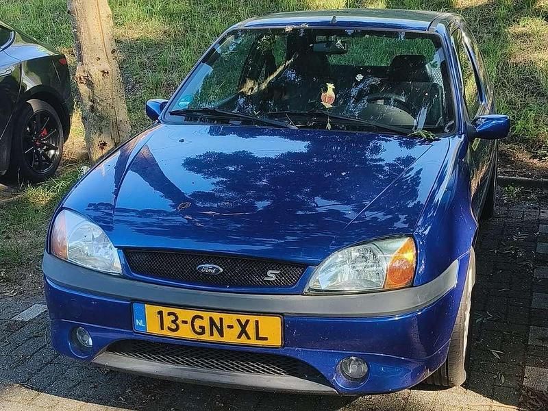 Blauw Gebruikt 2001 Ford Fiesta Sport Hatchback | € 1.000 - Afbeelding 1/4