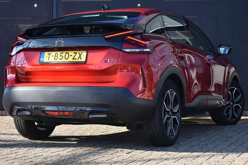 Occasion Citroën e-C4 Feel 114 kW (156 PK) 2023 Rood SUV