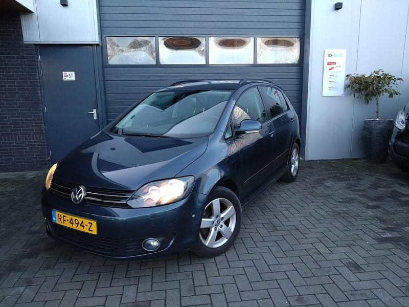 Blauw (metallic) Occasion 2010 VW Golf Plus Highline MPV | € 3.950 - Afbeelding 1/4