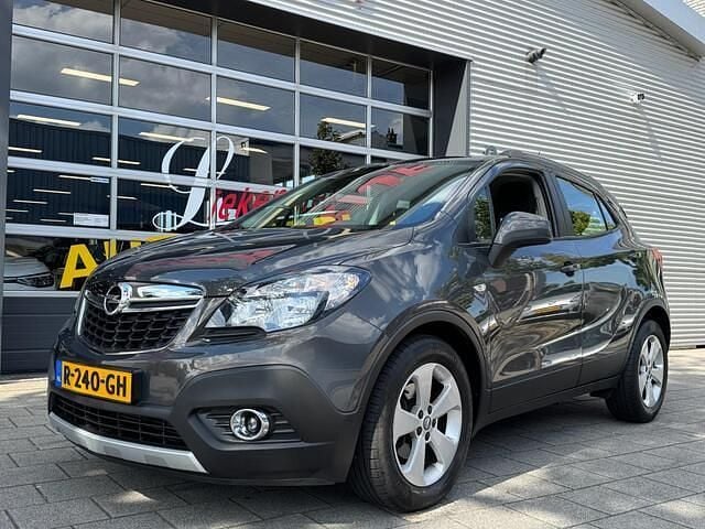 Grijs Gebruikt 2015 Opel Mokka Edition SUV | € 9.950 (Goede deal) - Afbeelding 1/4