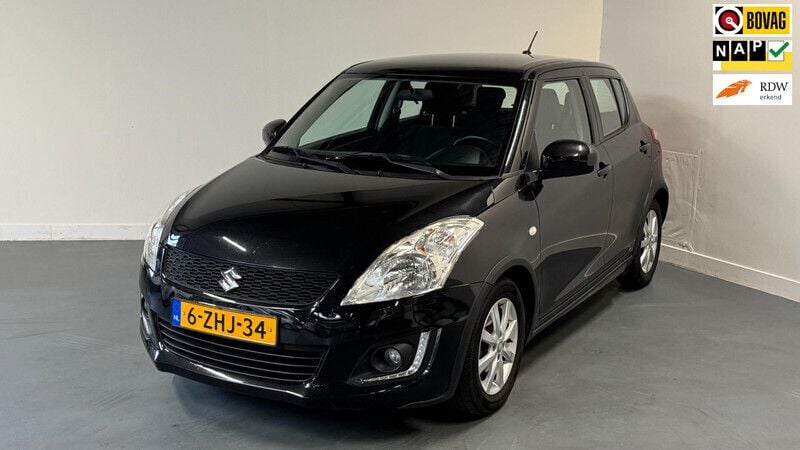 Zwart Gebruikt 2015 Suzuki Swift Hatchback | € 8.445 (Eerlijke prijs) - Afbeelding 1/4
