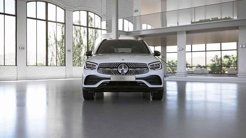 Occasion Mercedes GLC300e Premium Plus 320 PK (235 kW) 2022 Wit SUV