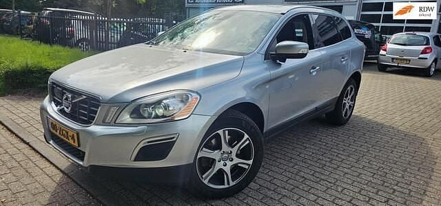 Grijs Gebruikt 2012 Volvo XC60 Summum SUV | € 13.950 (Eerlijke prijs) - Afbeelding 1/4