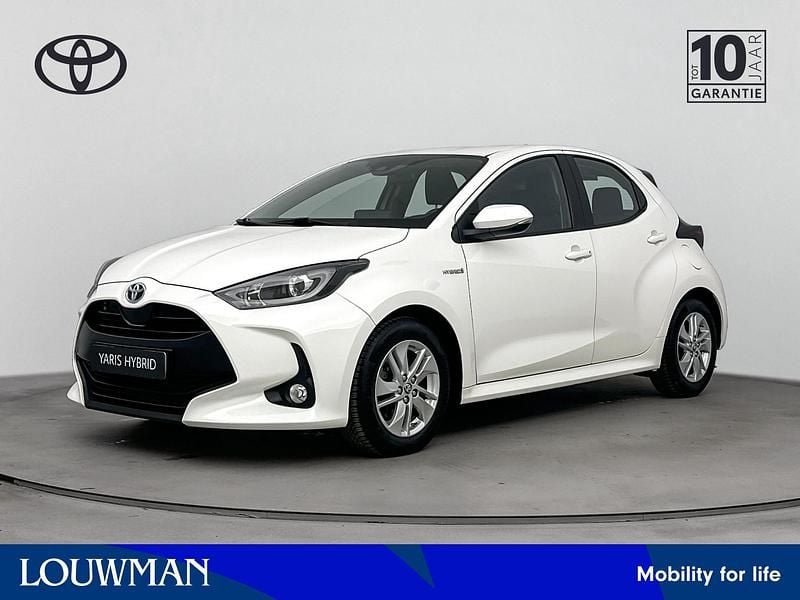 Wit Occasion 2025 Toyota Yaris Hybrid Business Edition Hatchback | € 18.445 (Super prijs) - Afbeelding 1/4