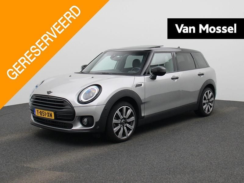 Grijs Gebruikt 2023 Mini Cooper Clubman Stationwagen | € 29.900 (Eerlijke prijs) - Afbeelding 1/4