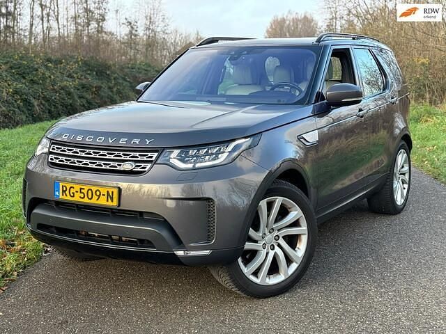 Grijs (metallic) Occasion 2017 Land Rover Discovery 5 HSE Luxury SUV | € 28.450 - Afbeelding 1/4