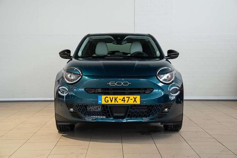 Occasion Fiat 600 La Prima 101 PK (74 kW) 2024 Blauw SUV