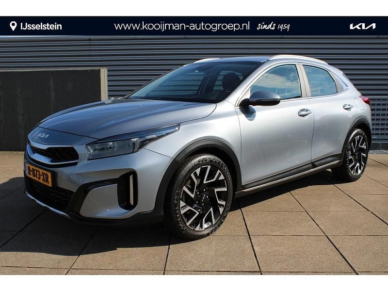 Grijs Gebruikt 2022 Kia XCeed SUV | € 27.749 (Duur) - Afbeelding 1/4