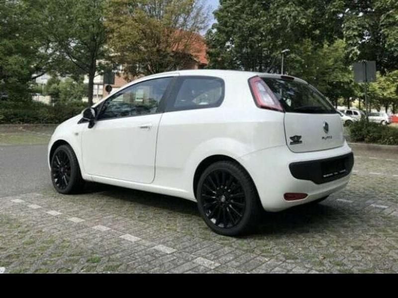 Occasion Fiat Punto Dynamic 77 PK (56 kW) 2011 MPV