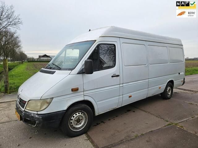 Overige Gebruikt 2004 Mercedes Sprinter Van | € 2.950 (Eerlijke prijs) - Afbeelding 1/4