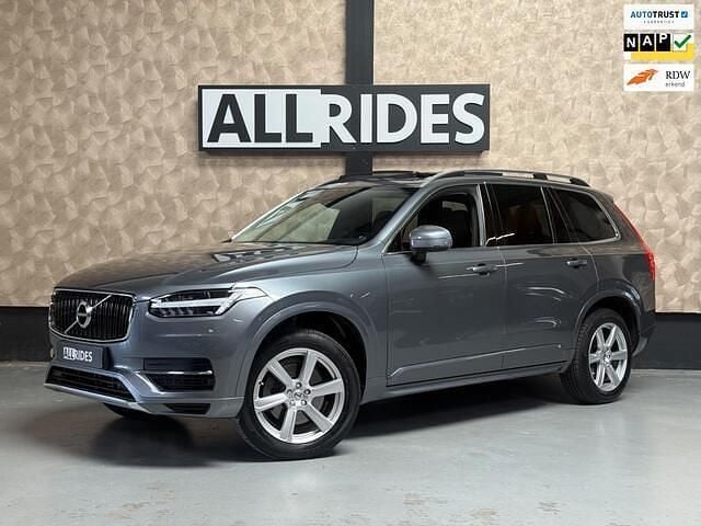 Grijs, metallic lak Gebruikt 2018 Volvo XC90 Momentum SUV | € 34.950 (Eerlijke prijs) - Afbeelding 1/4