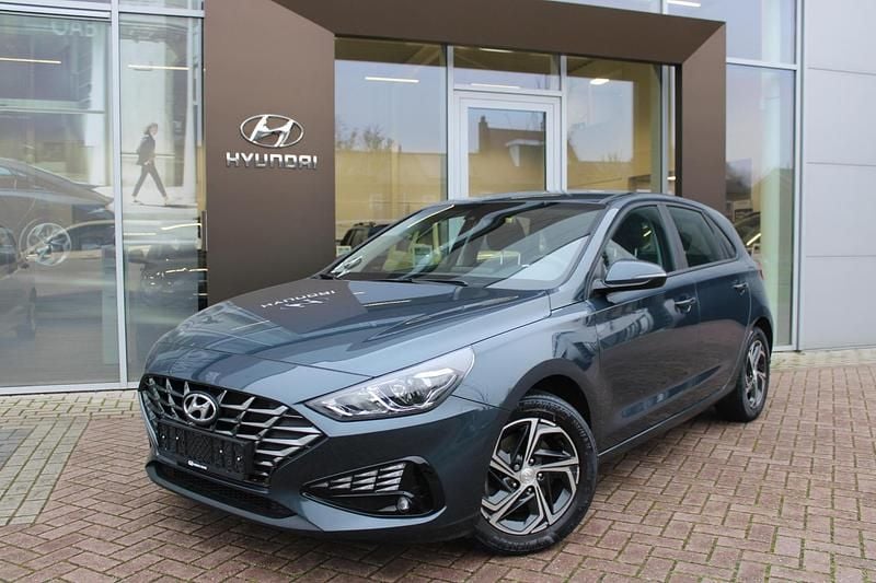 Blauw Gebruikt 2022 Hyundai i30 Comfort Hatchback | € 18.900 (Goede deal) - Afbeelding 1/4