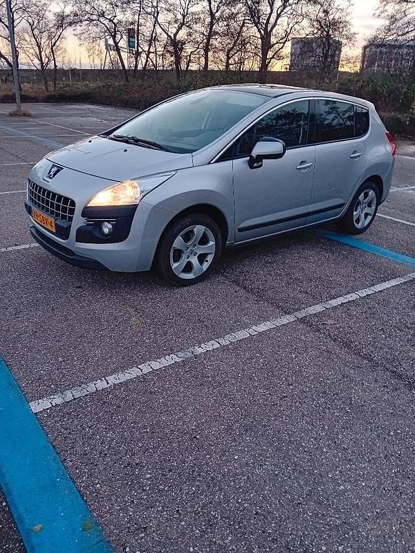 Occasion 2011 Peugeot 3008 Stationwagen | € 2.750 (Eerlijke prijs) - Afbeelding 1/4