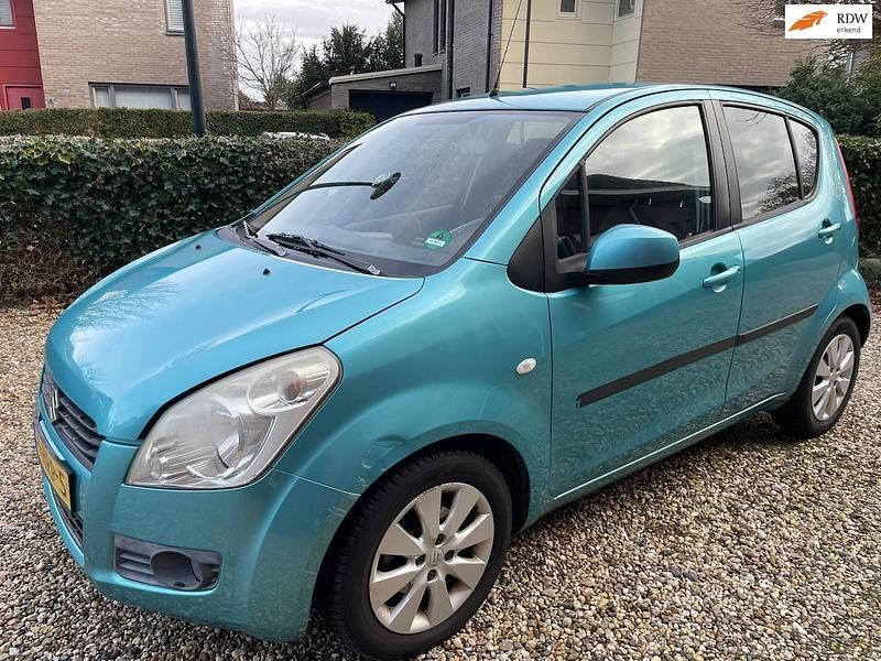 Groen Occasion 2009 Suzuki Splash Exclusive Hatchback | € 999 (Iets duurder) - Afbeelding 1/4