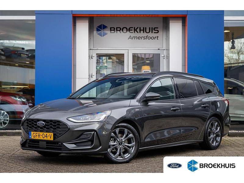 Grijs Gebruikt 2024 Ford Focus ST-Line Stationwagen | € 27.895 (Iets duurder) - Afbeelding 1/4