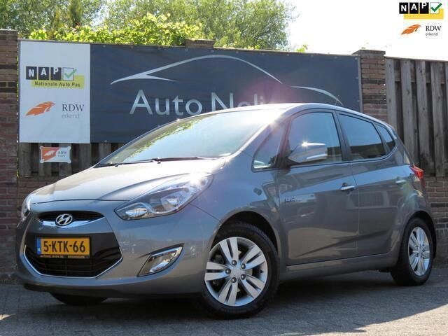 Grijs Gebruikt 2013 Hyundai ix20 MPV | € 9.450 (Eerlijke prijs) - Afbeelding 1/4