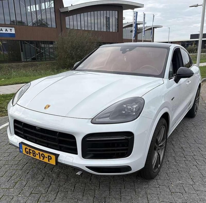 Wit Occasion 2023 Porsche Cayenne SUV | € 99.750 (Super prijs) - Afbeelding 1/4
