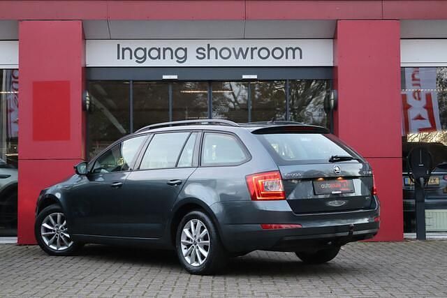 Occasion Skoda Octavia G-TEC Business Line 111 PK (81 kW) 2015 Grijs (metallic) Stationwagen