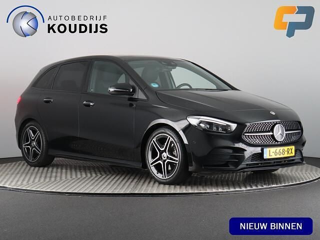 Occasion Mercedes B180 Business 136 PK (100 kW) 2021 Zwart MPV
