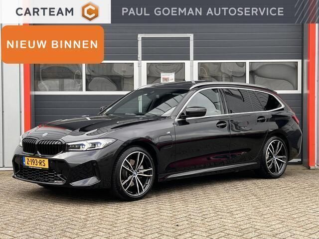 Zwart Gebruikt 2024 BMW 320 M Sport Stationwagen | € 49.995 - Afbeelding 1/4