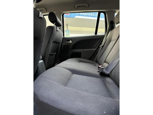 Occasion Ford Mondeo Futura 125 PK (91 kW) 2004 Zwart Stationwagen