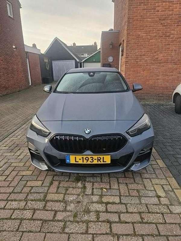 Grijs Gebruikt 2021 BMW 218 Comfort Edition Coupé | € 22.445 (Goede deal) - Afbeelding 1/3